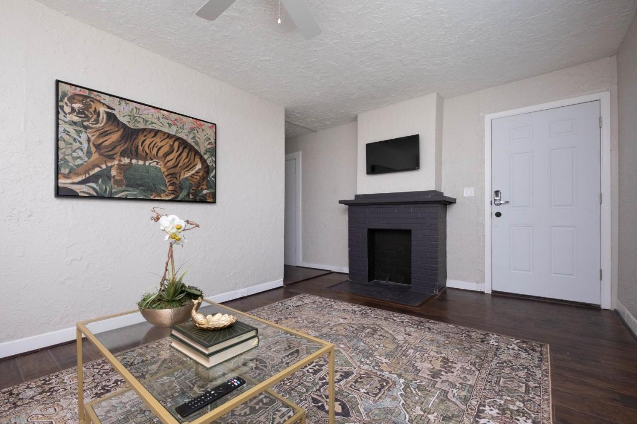 Apartamento Dragon On Taylor St Amarillo Exterior foto